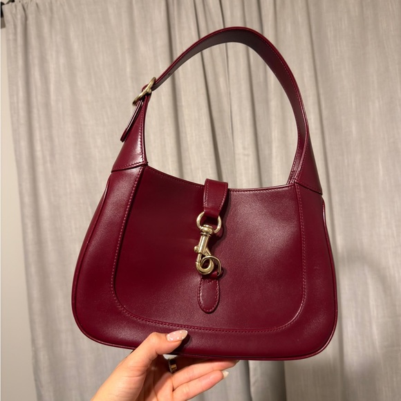 Handbags - Elegant Burgundy Leather Shoulder Bag